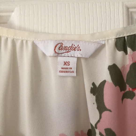 Beautiful blouse - Picture 3 of 4